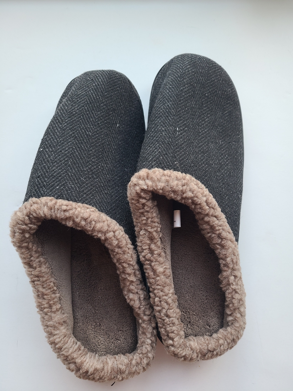 Cozy Men's Gray Slip-On Slippers with Brown Sherpa Lining
